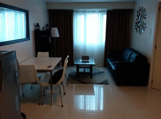 Luxe In Princeton Residences Apartment *