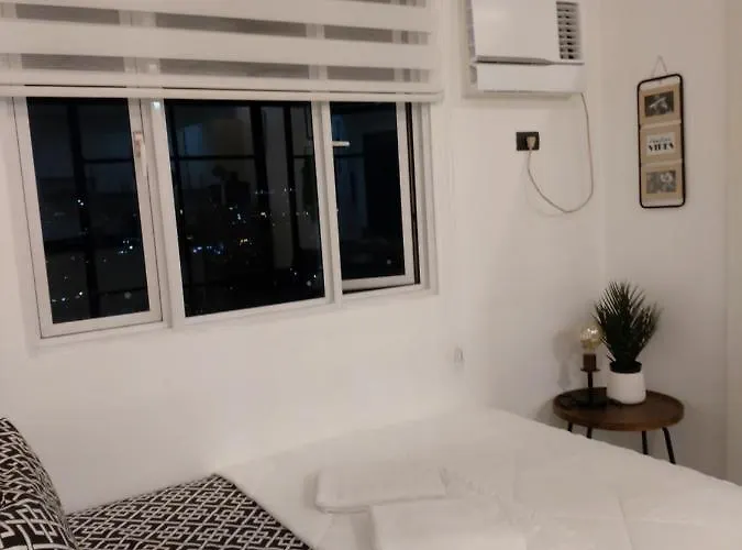 Luxe In Princeton Residences Apartment *